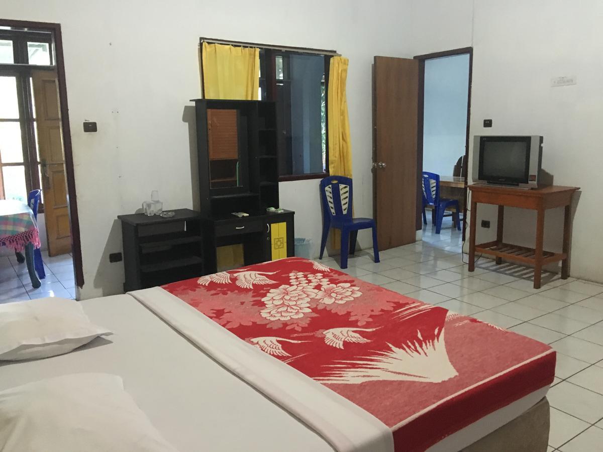 Tamasya Garden Hotel Kotamobagu Экстерьер фото