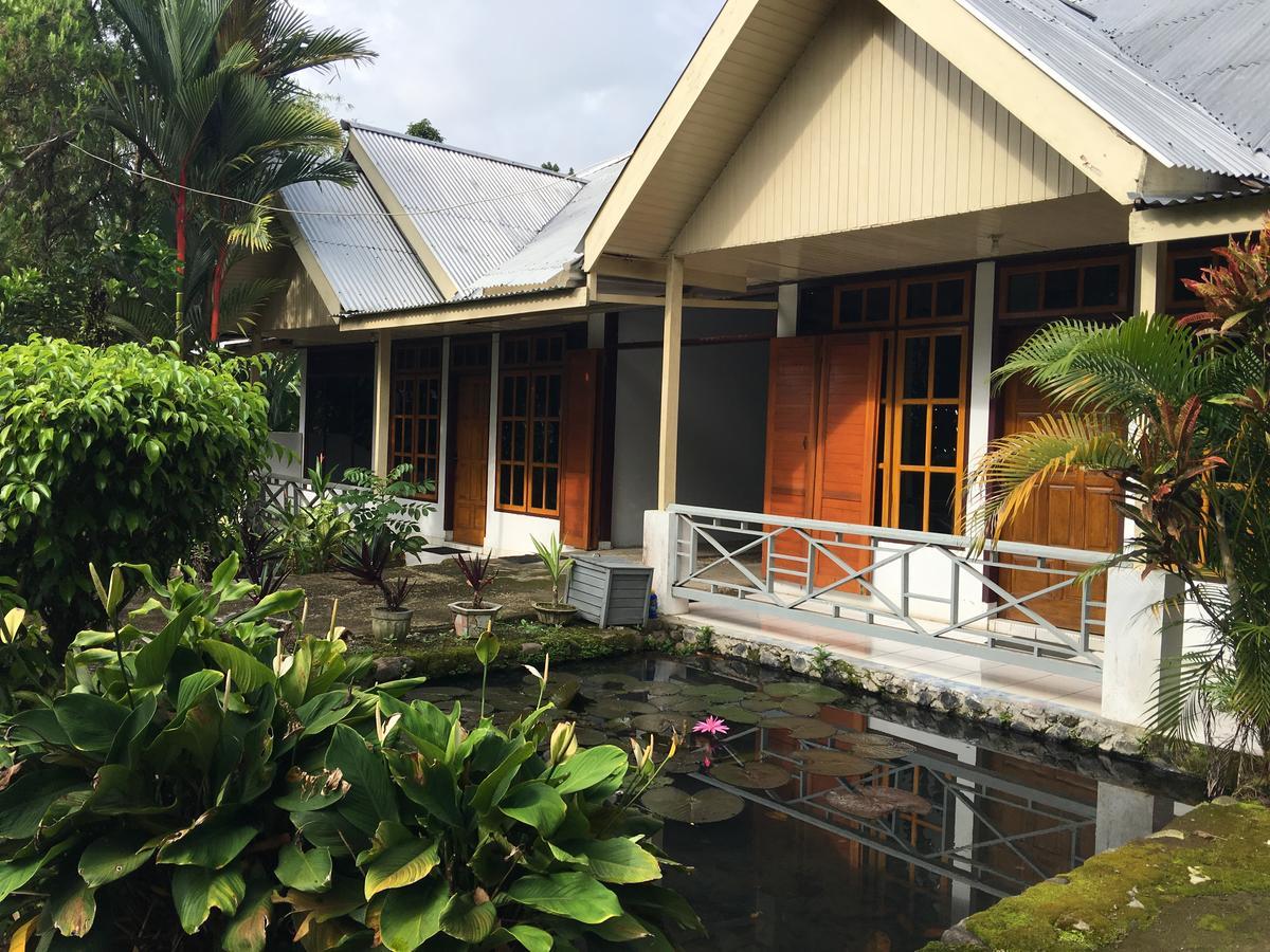 Tamasya Garden Hotel Kotamobagu Экстерьер фото